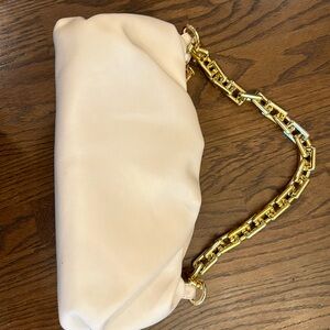 Great shoulder bag purse.